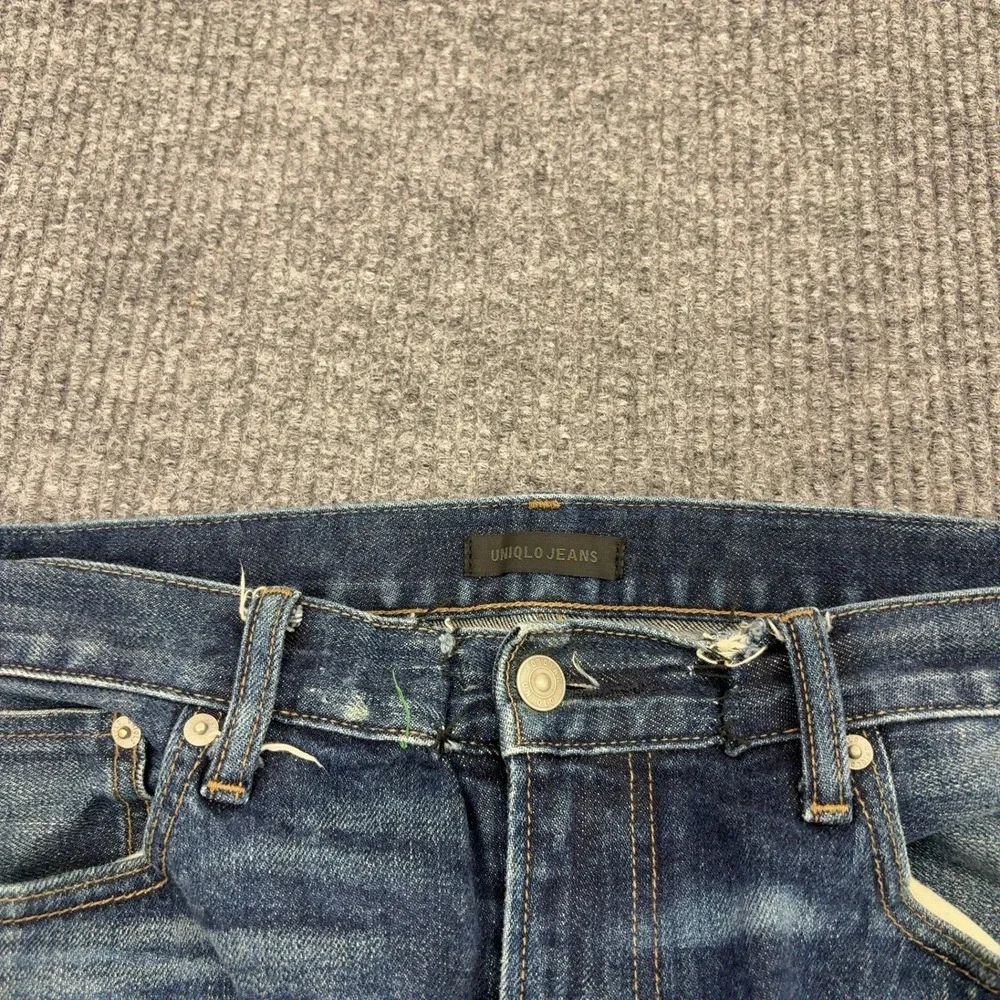 Uniqlo Jeans Mens 35x34 Blue Cotton Spandex Whiskering Casual Denim Streetwear